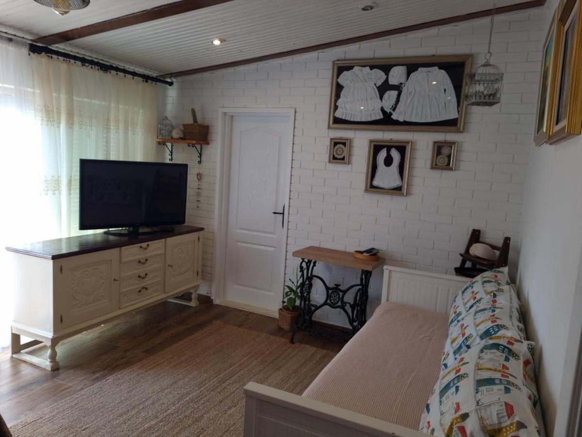 Delmar Apartamento Komiža Exterior foto