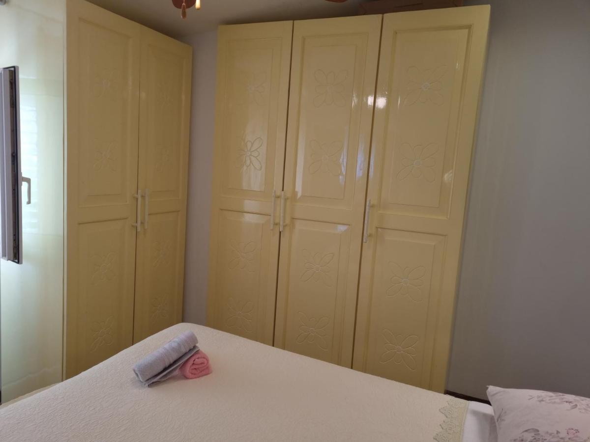 Delmar Apartamento Komiža Exterior foto